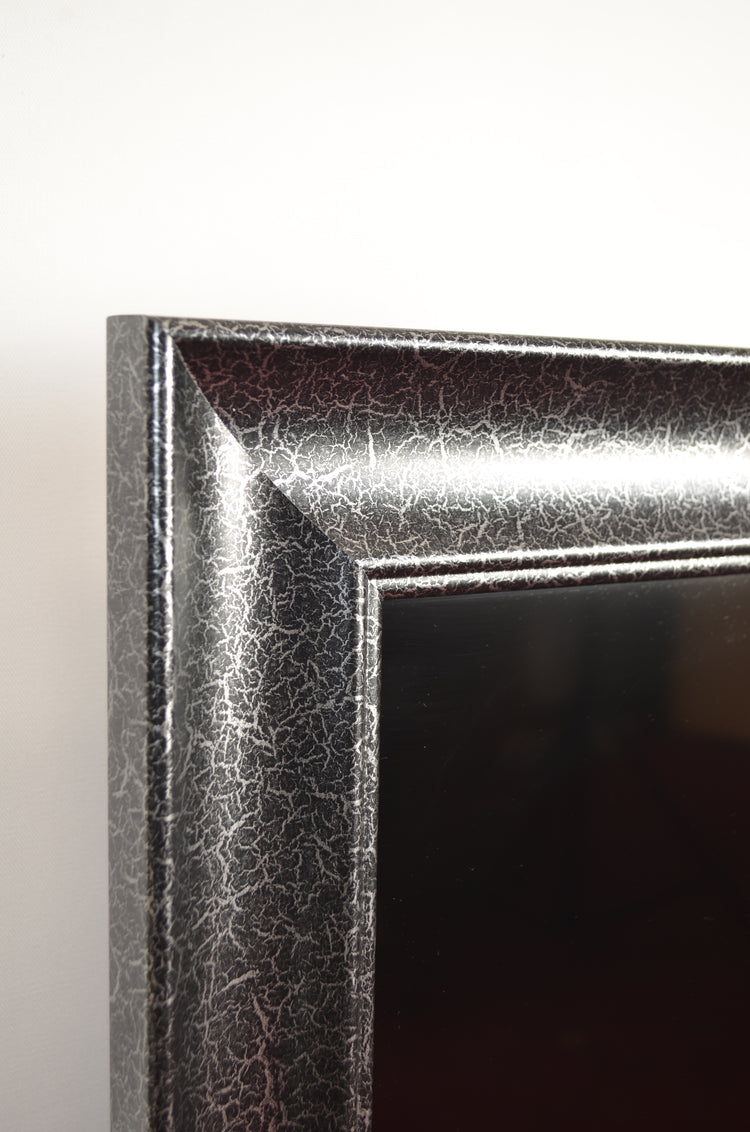 Vesper - Crackled Black Silver Sample