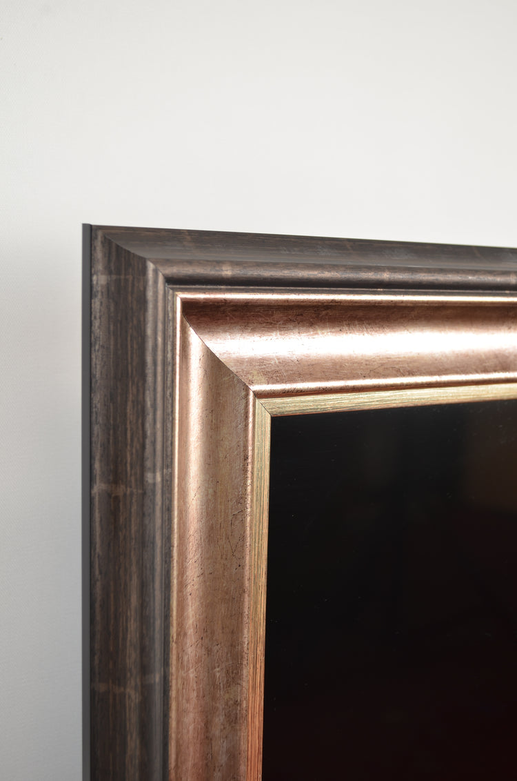 Fenna - Distressed Silver TV Frame