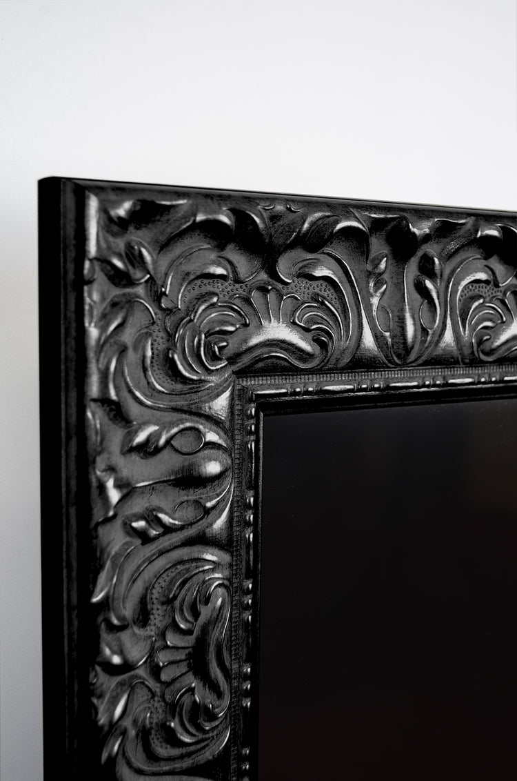 Verity - Black TV Frame