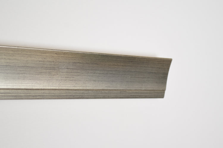 Polly - Distressed Silver TV Frame